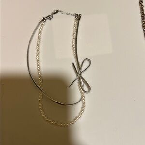 NWOT Dainty Silver and Pearl Necklace